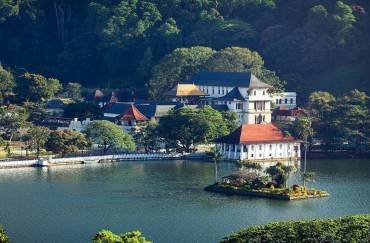 Kandy, Sri Lanka: The Cultural Heartland